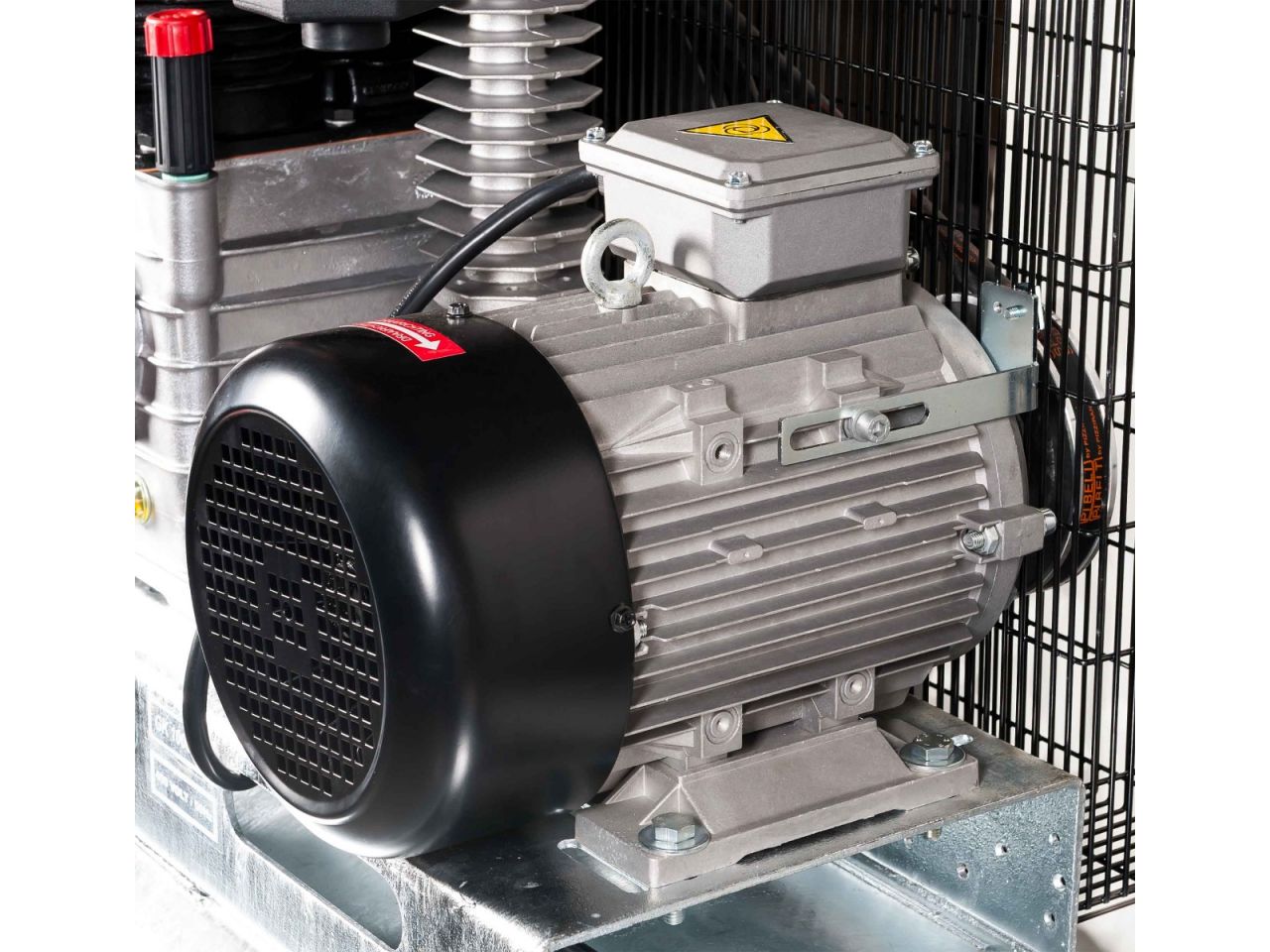 Airpress Kompresor dwutłokowy G 1000-500 Pro 11 bar 7.5 KM/5.5 kW 400V 698 l/min 500 l galwanizowany Airpress Kompresor dwutłokowy G 1000-500 Pro 11 bar 7.5 KM/5.5 kW 400V 698 l/min 500 l galwanizowany